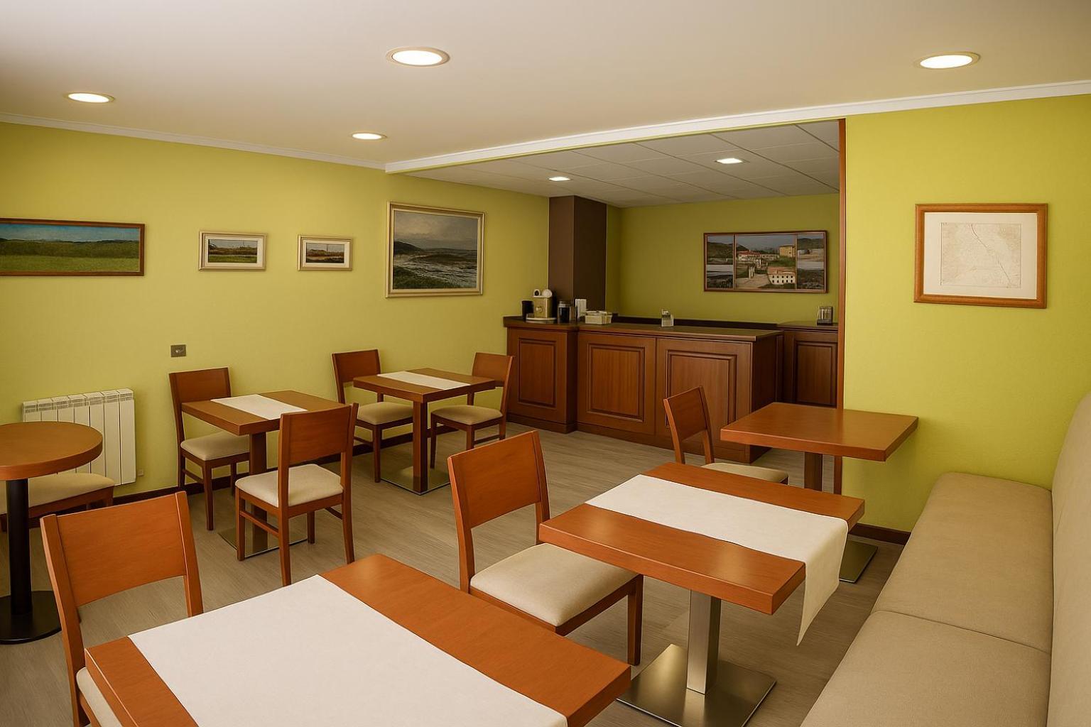 Elara Hotel *